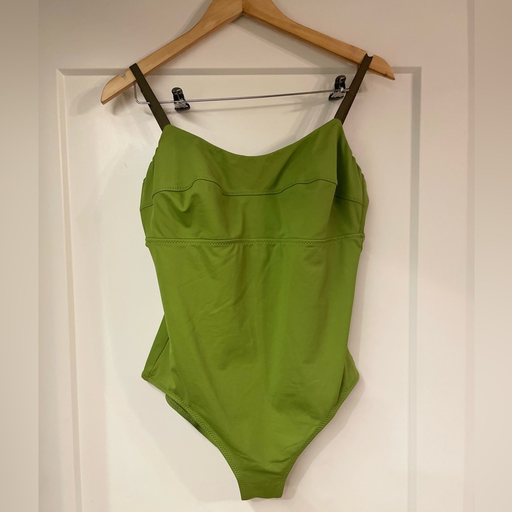gorgeous malia mills one piece with tags still on
